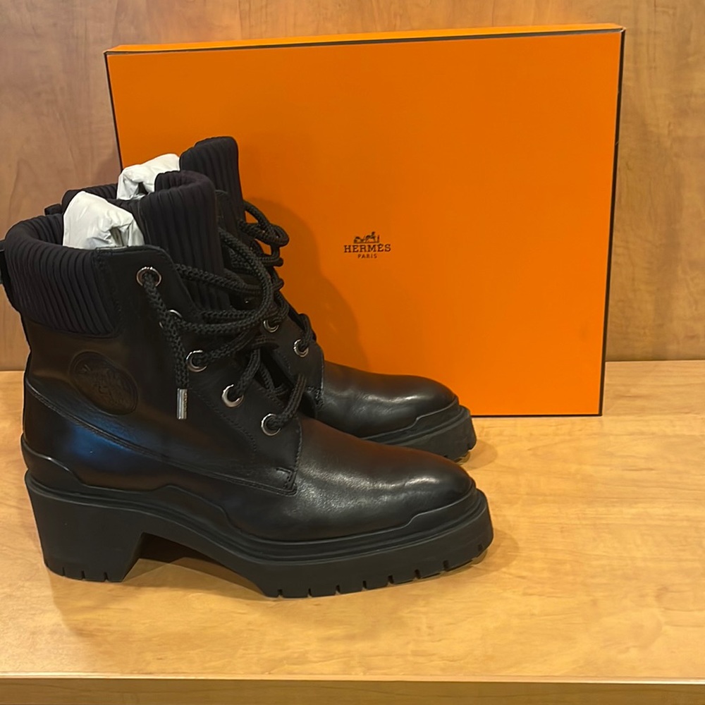 Hermes lug sole lace up boot